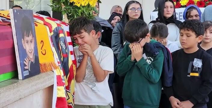 9 yaşındaki Yiğit'e hüzünlü veda...